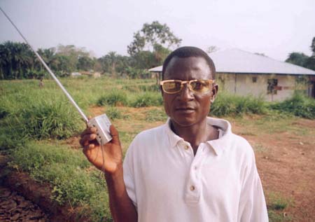 La radio está cambiando la vida de los granjeros africanos de estas 8 formas