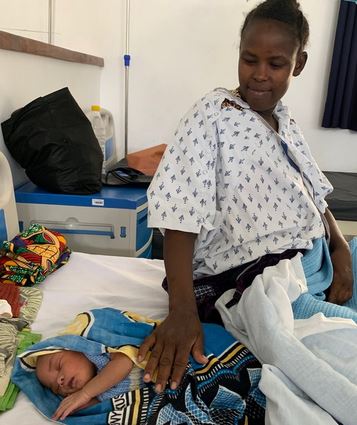 ¿Por qué mueren tantas madres y sus recién nacidos en los países en vías de desarrollo?