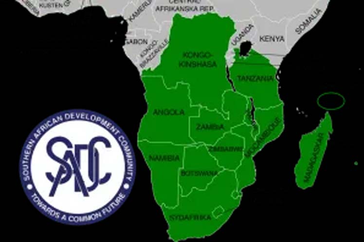 Zimbabue atento a la decisión de la SADC para la intervención militar en Mozambique