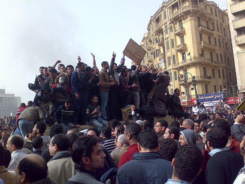 800px-demonstrators_on_army_truck_in_tahrir_square__cairo.jpg