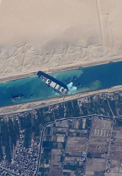 498px-ever_given_in_suez_canal_viewed_from_iss.jpg