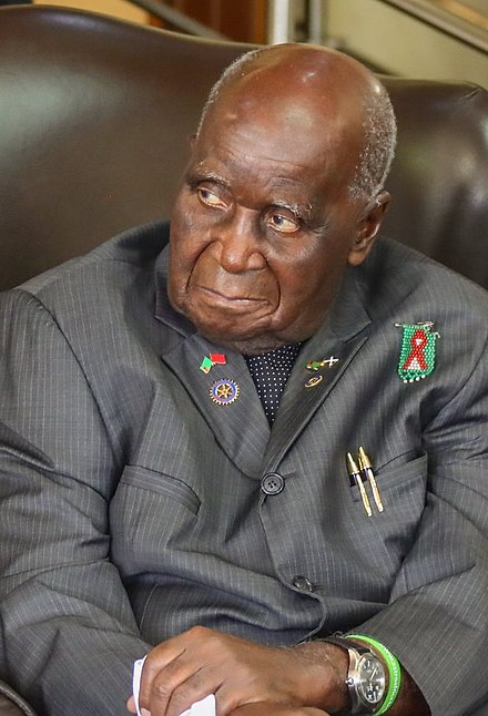 Kenneth Kaunda,  primer  presidente de Zambia , hospitalizado