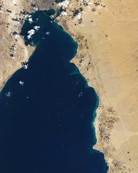 La Autoridad del Canal de Suez y la propietaria del Ever Given llegan a un acuerdo inicial de compensación
