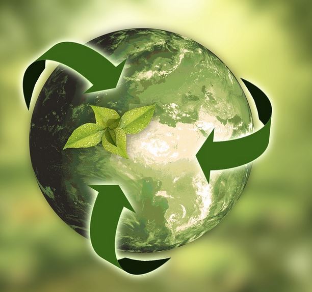 planeta_desarrollo_economia_energia_verde_sostenible_reciclar_bien_comun_cc0.jpg