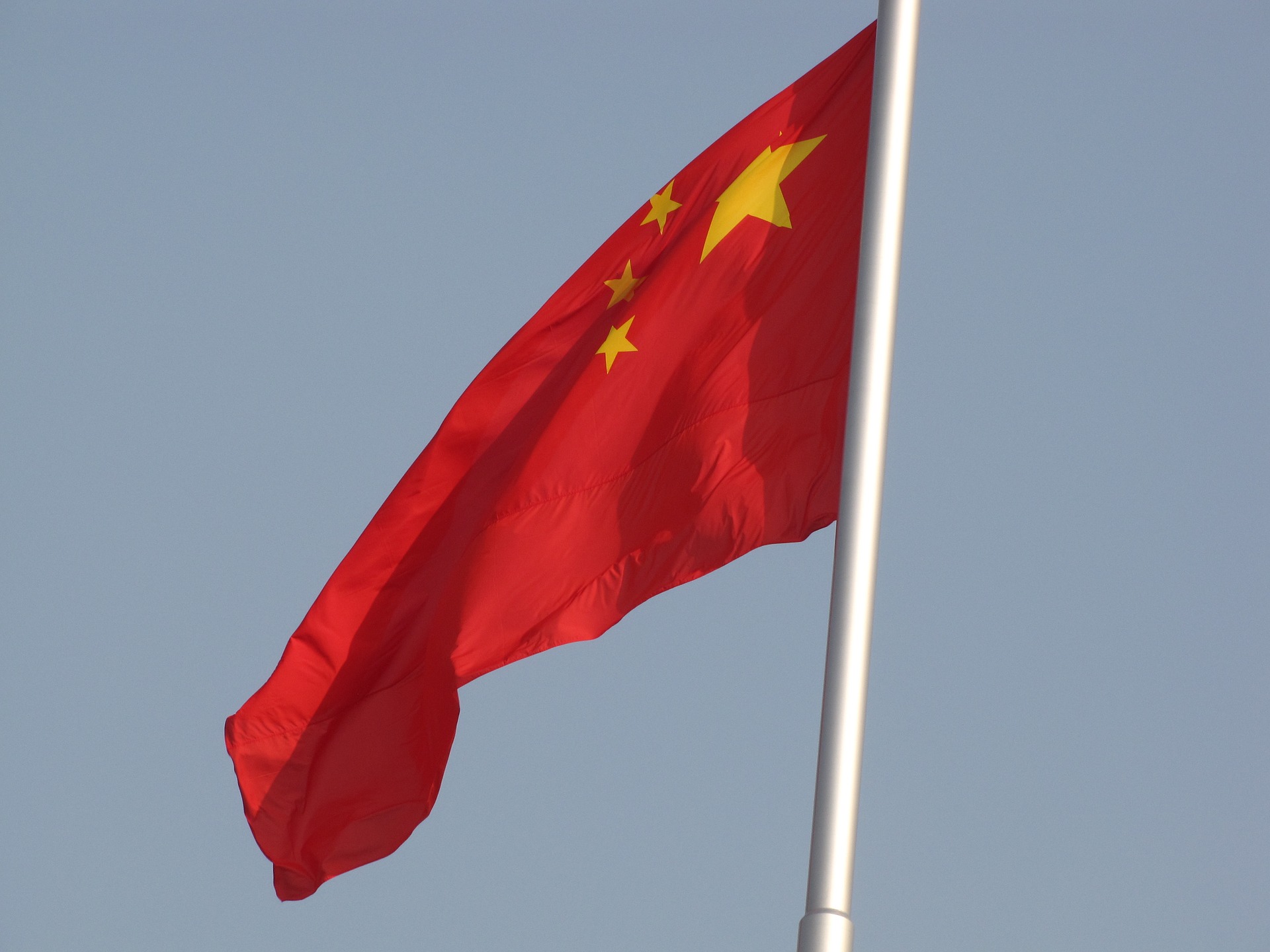 El embajador chino de Guinea Bissau niega que existan campos de concentración de uigures