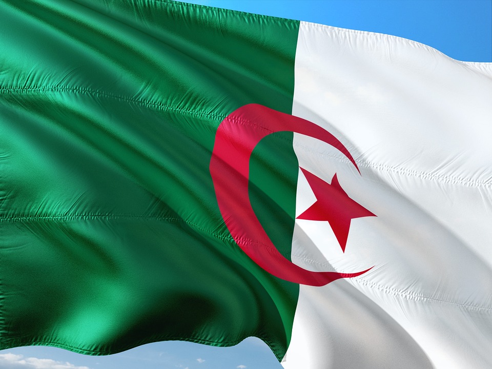 Argelia aumentará su presupuesto militar en 2023