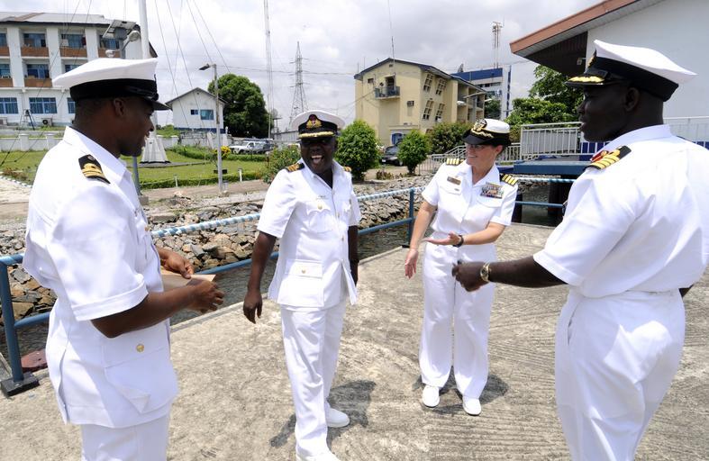El Hospital de Referencia de la Armada de Nigeria alerta ante estafadores