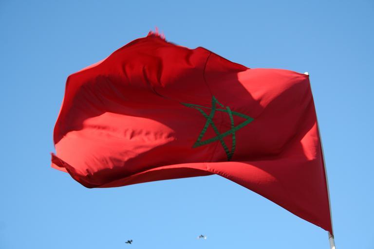 flag_red_morocco_blow.jpg