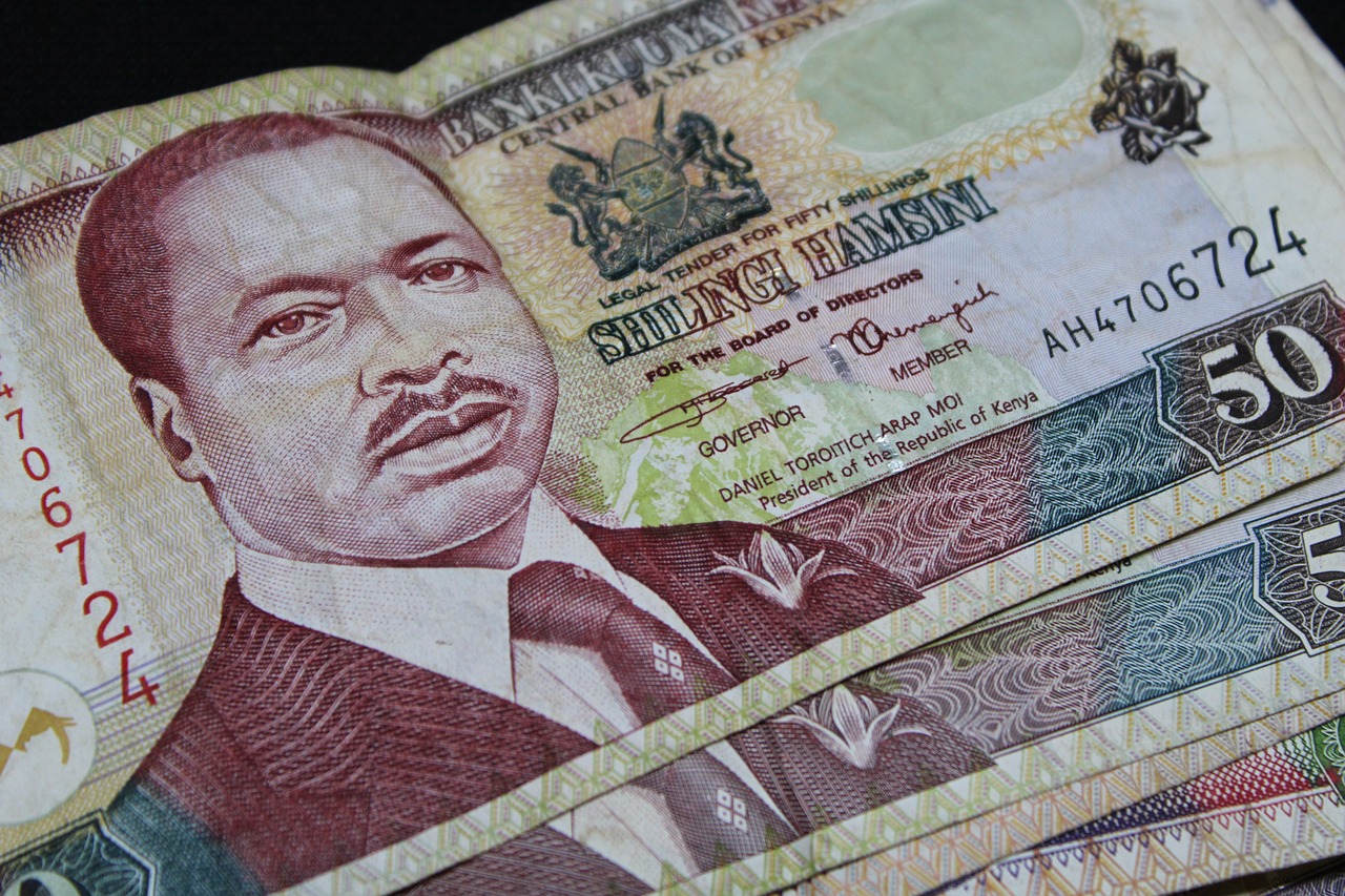 La mayoría de países africanos imprimen su moneda en el extranjero