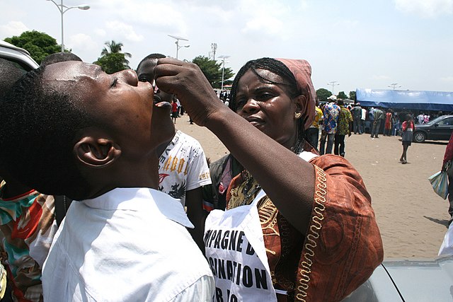 Zimbabue comienza una amplia campaña de vacunación contra la polio