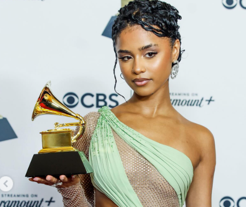 La sudafricana Tyla premiada en los Grammy