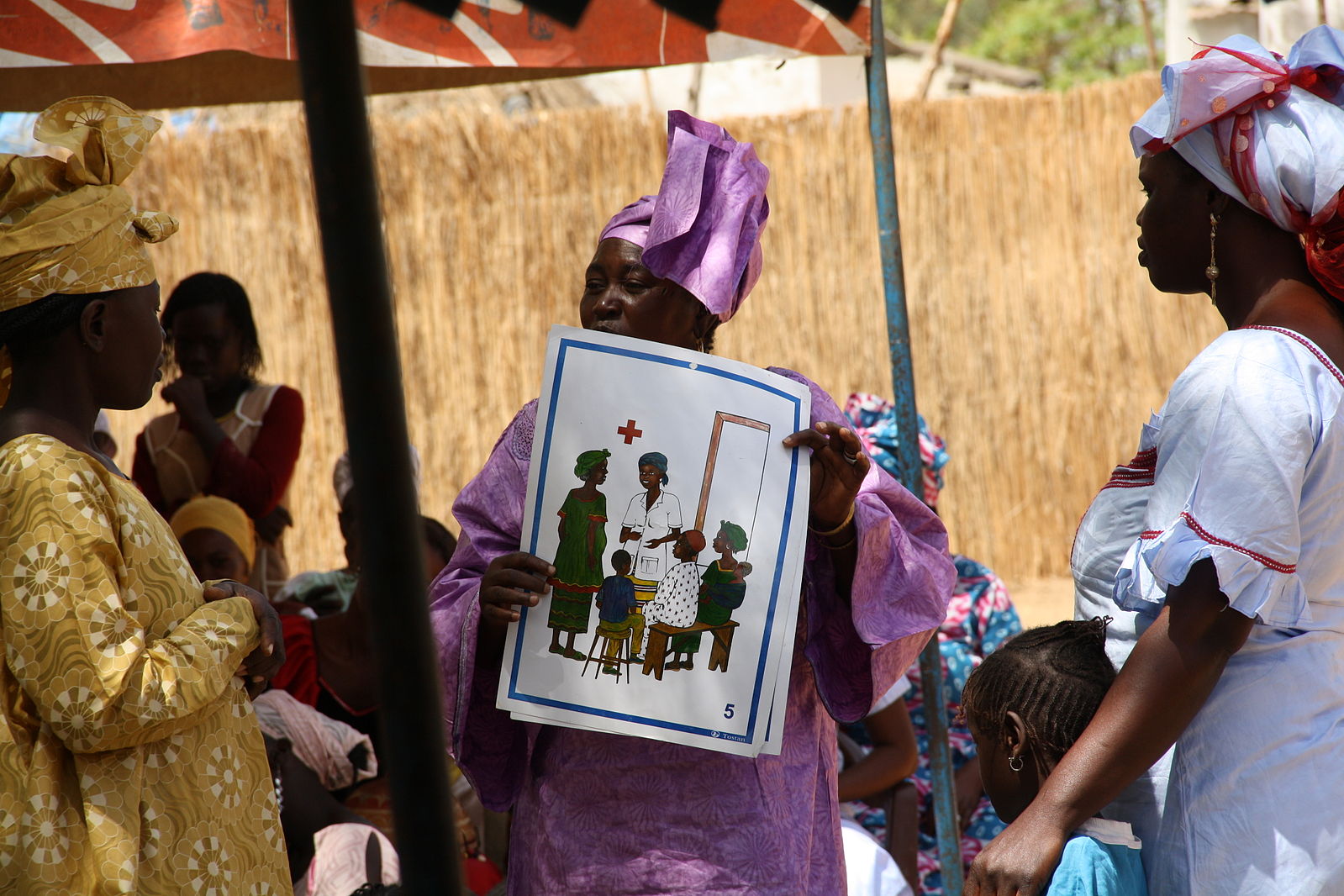 Alerta en Gambia por posible restauración de la mutilación genital femenina