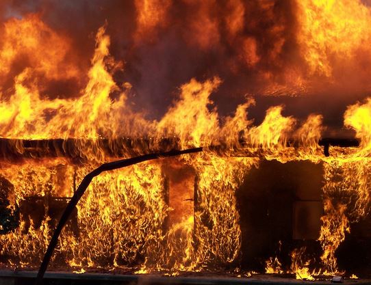 Incendio en un asentamiento de la República Democrática del Congo