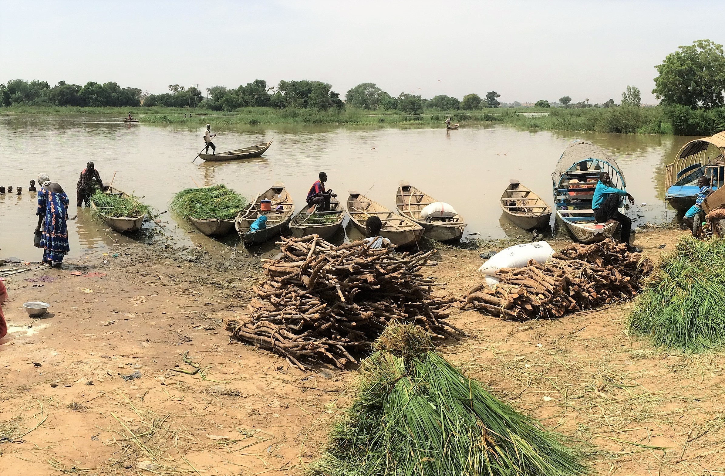 Naufragio en Nigeria deja un centenar de desaparecidos