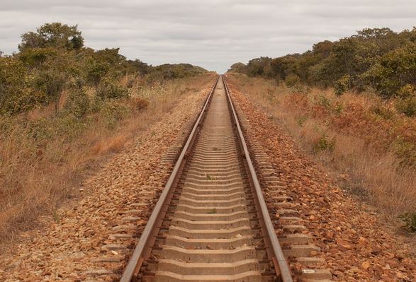 El tren de la salud en Sudáfrica ofrece atención médica gratuita a comunidades remotas