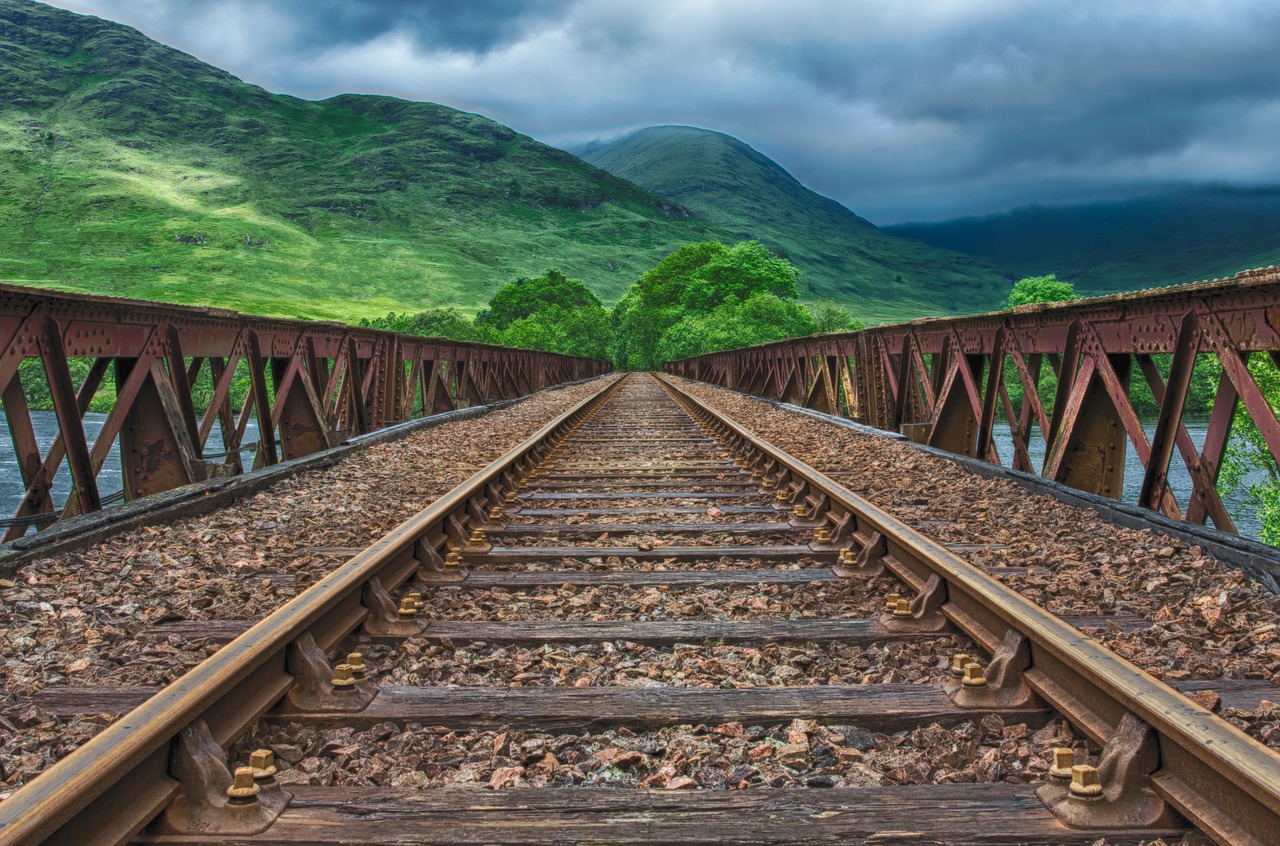 Estados Unidos colabora con Angola en un proyecto ferroviario